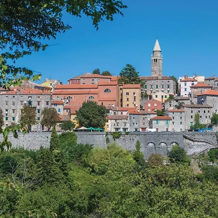 3 Bedroom In Labin Holiday home Labin (Istria)