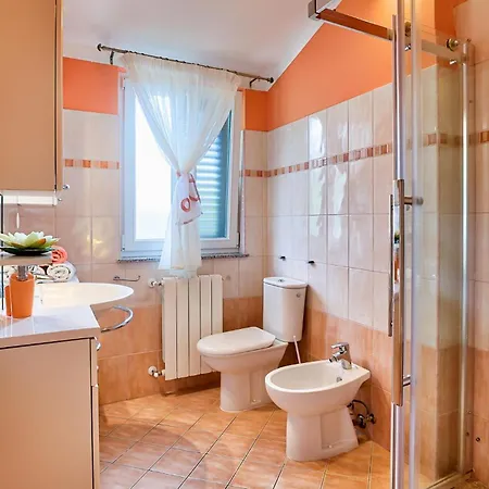 3 Bedroom In Labin